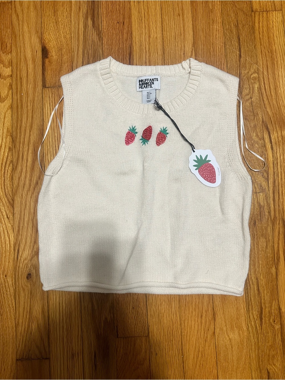 Women’s small bouffants and broken hearts strawberry tank top cream color